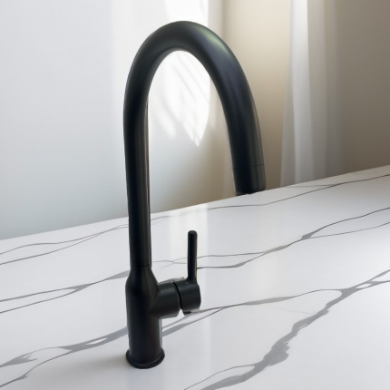 Смеситель для кухни с фильтром Minotti Unico Black