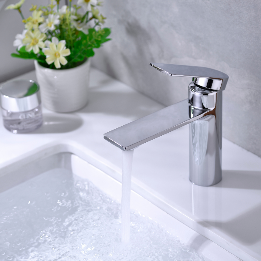 Смеситель для раковины LUSSO Urban Chrome купить в магазине Мир Керамики